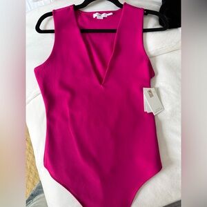 Good American Fuchsia bodysuit